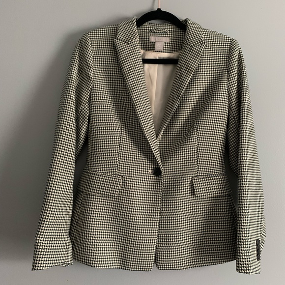 H&M Jackets & Blazers - H&M Blazer🌼